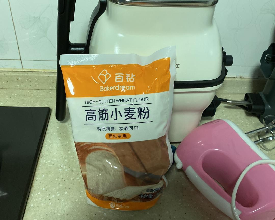 纯奶手撕吐司的做法 步骤1