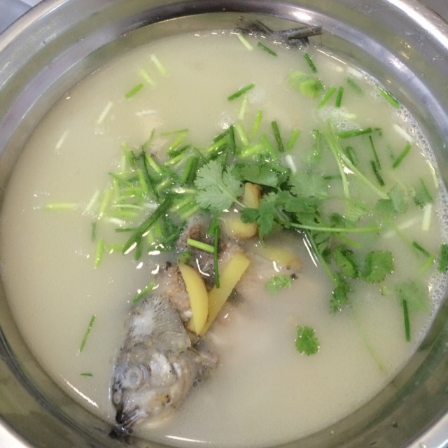 奶白鲫鱼汤