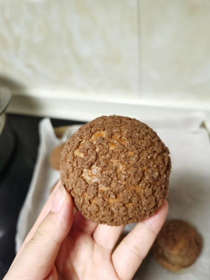 巧克力酥皮泡芙