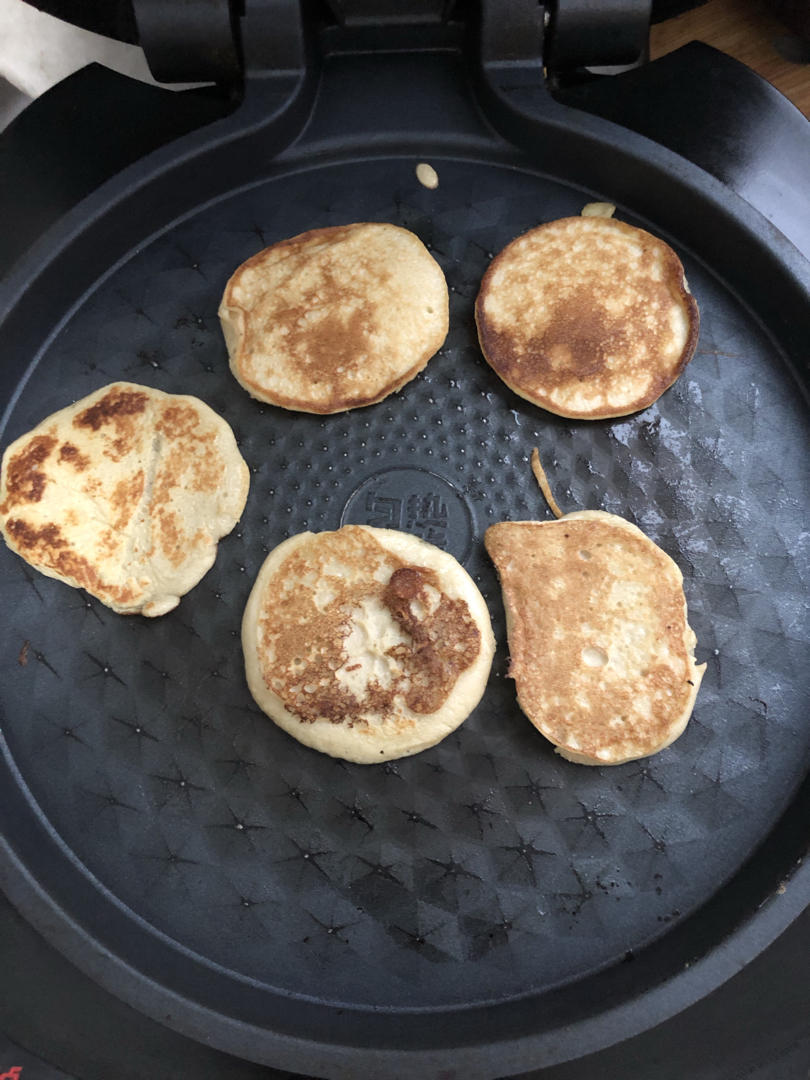 一岁宝宝辅食｜苹果香蕉松饼