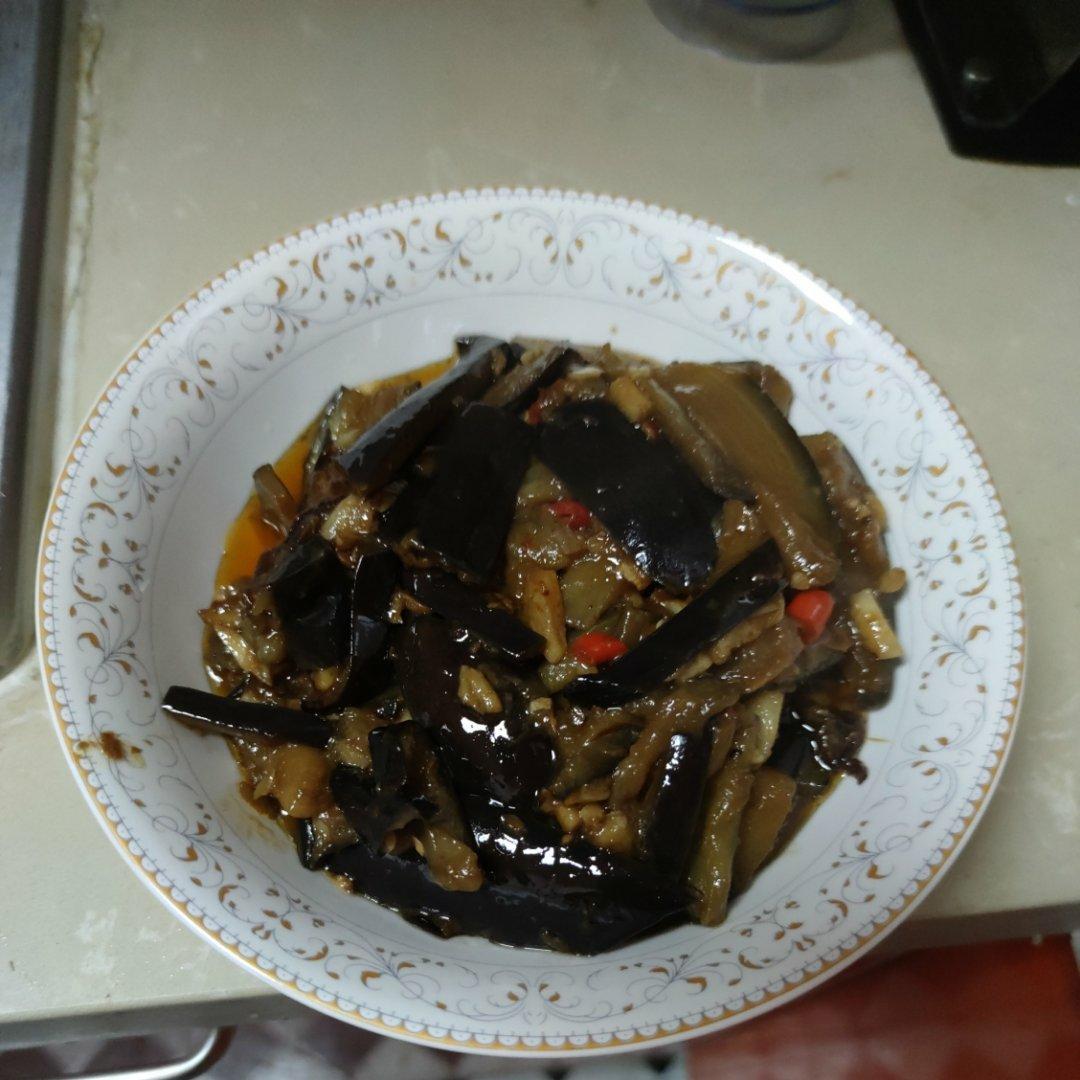 咸鲜软糯不过油的酱焖茄子