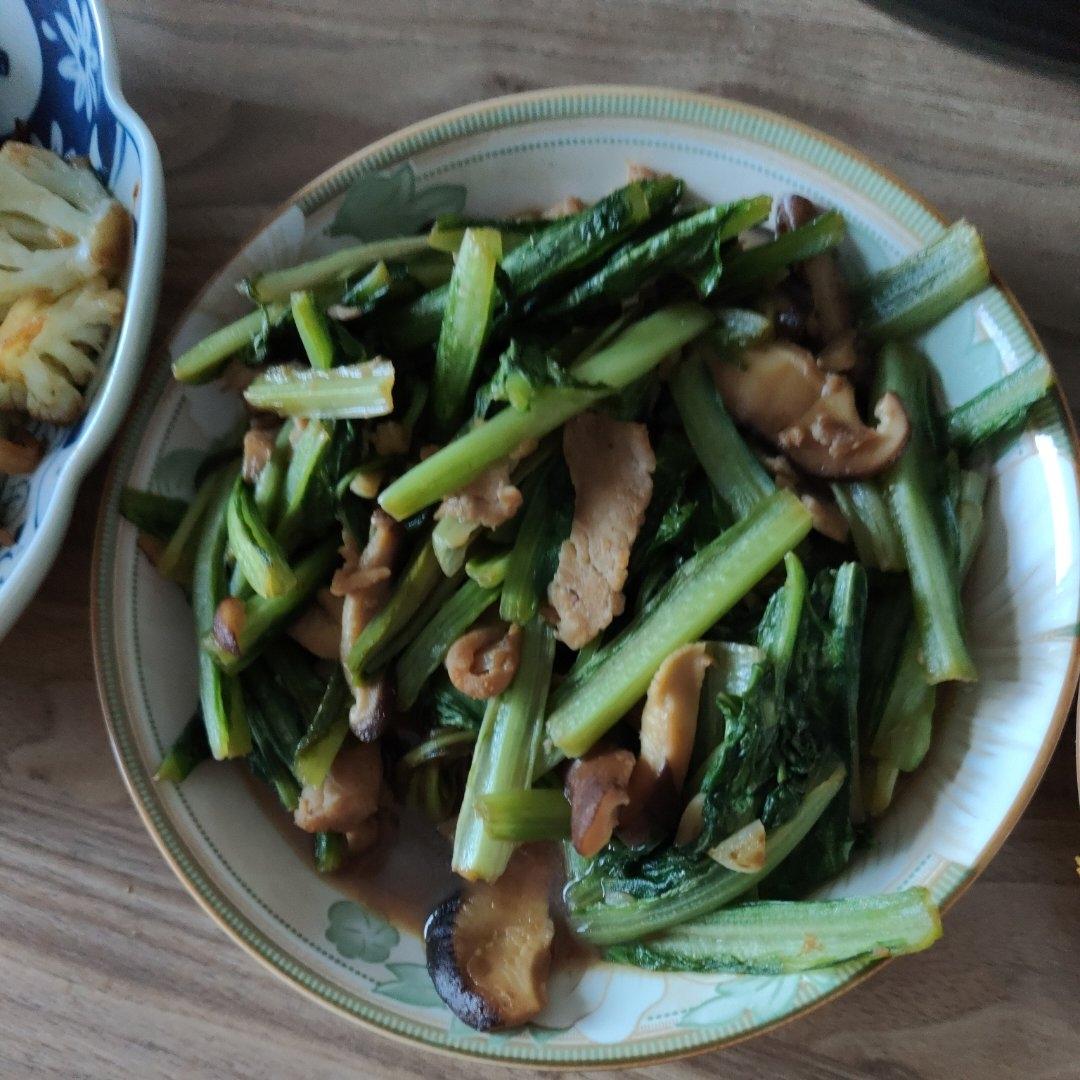 有手就会的油麦菜炒肉片