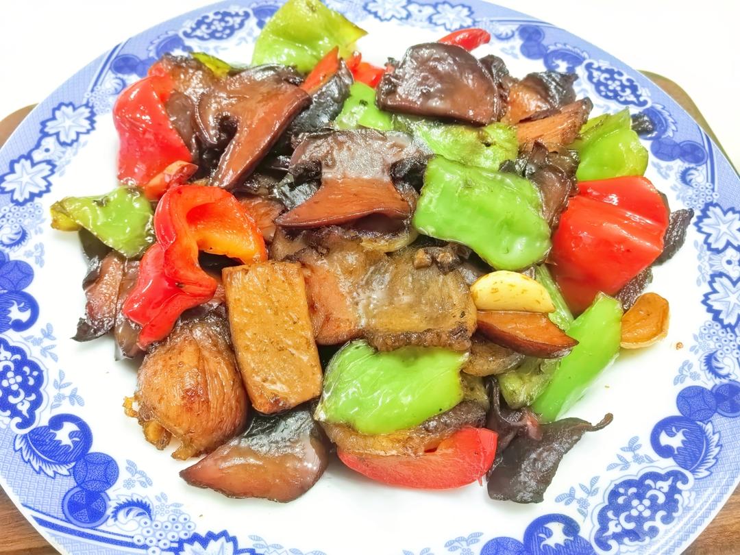 牛肝菌炒腊肉7步做法