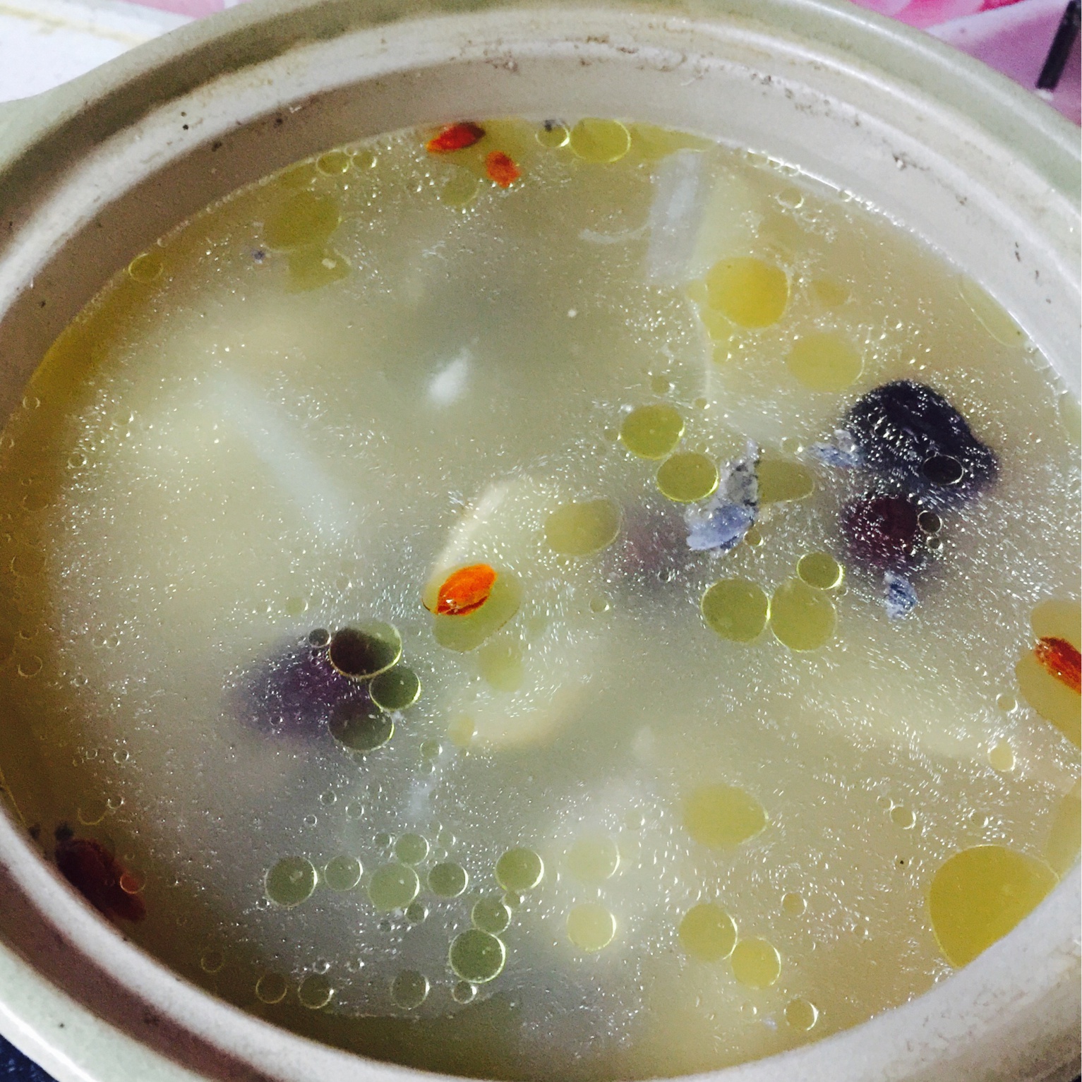 乌鸡山药汤