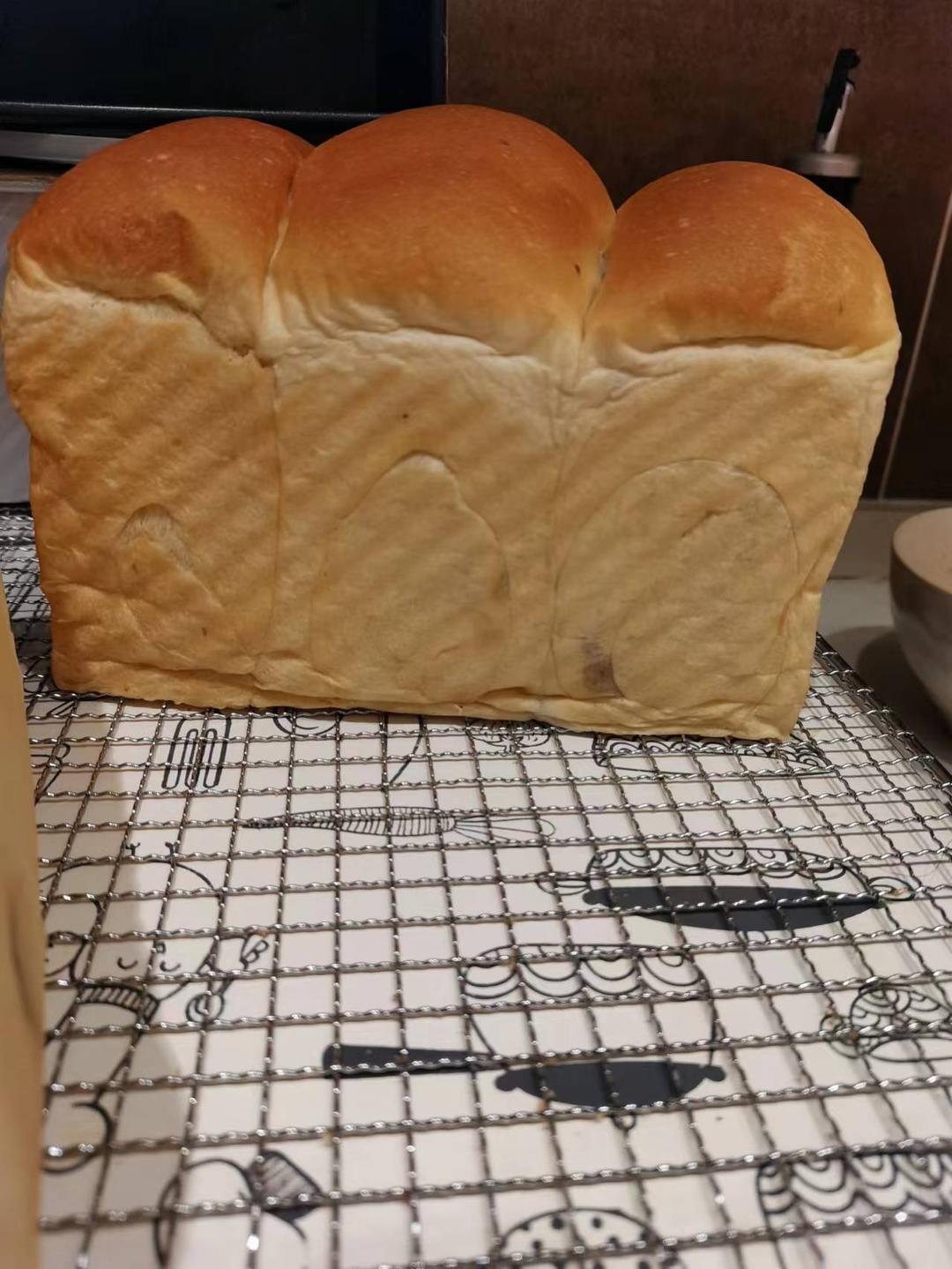 提子吐司，黄提奶油闪亮吐司