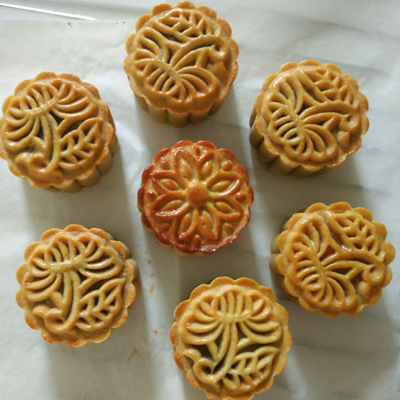 广式月饼——蛋黄莲蓉月饼