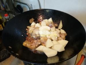 快手菜家常土豆烧鸡块的做法 步骤5