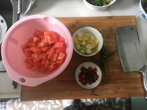 番茄牛腩煲的做法 步骤1