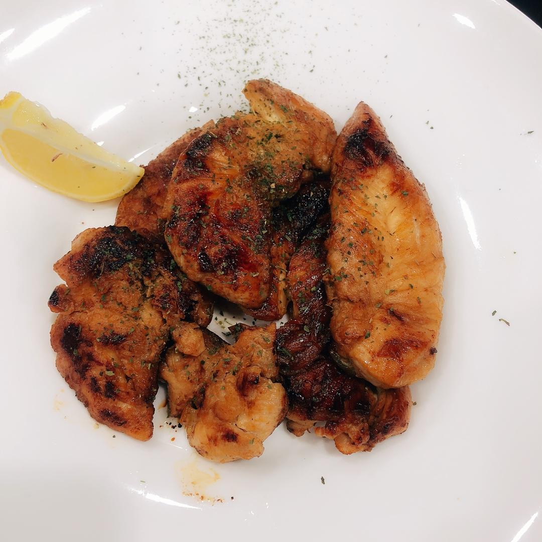 香煎鸡胸肉(蜂蜜蒜香)