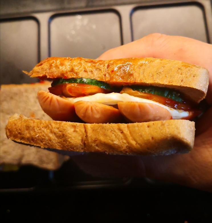 韩风高纤黑麦三明治