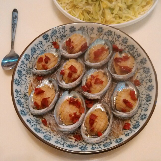 蒜蓉粉丝蒸鲍鱼
