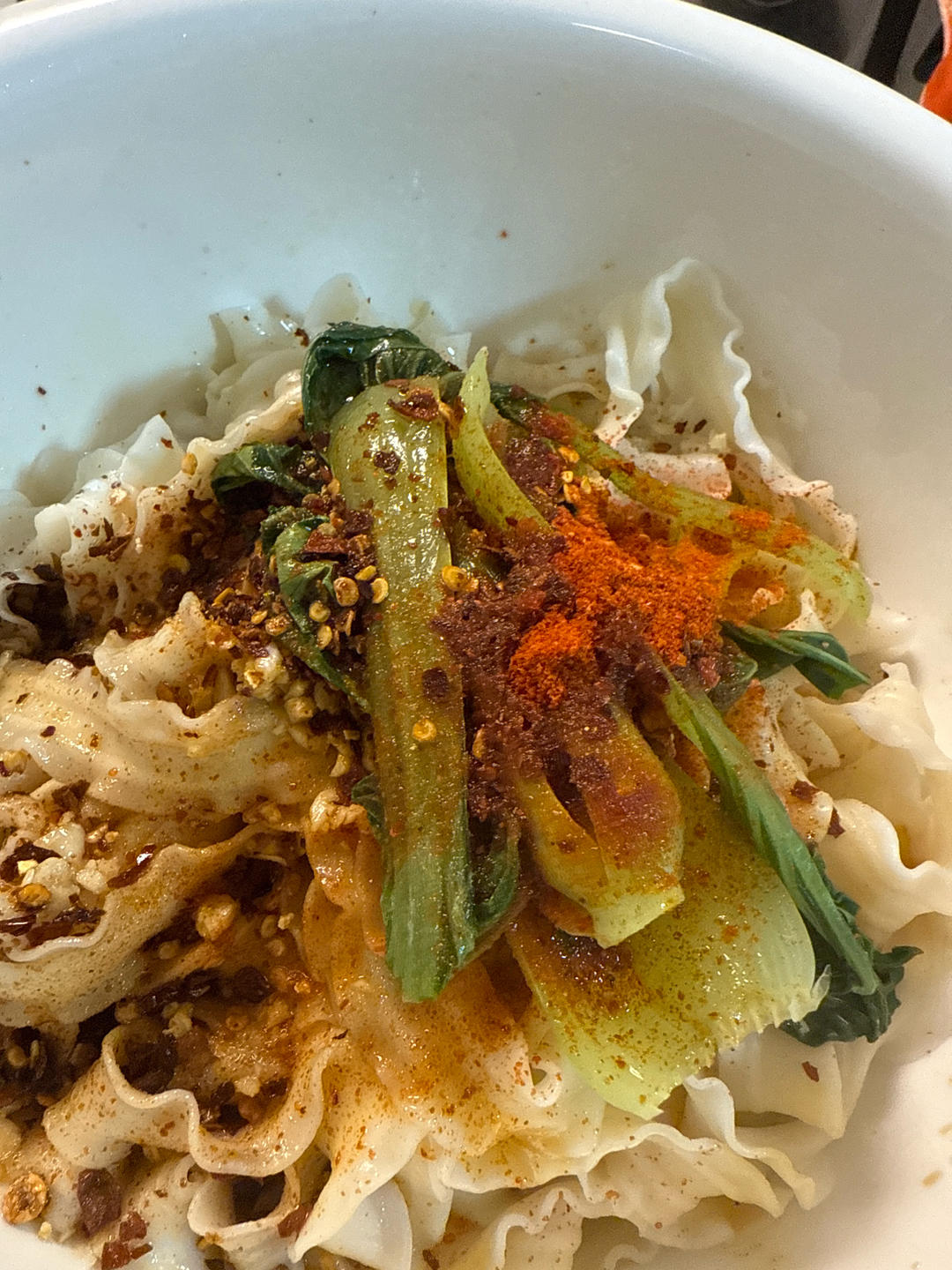 简单到不行的油泼面