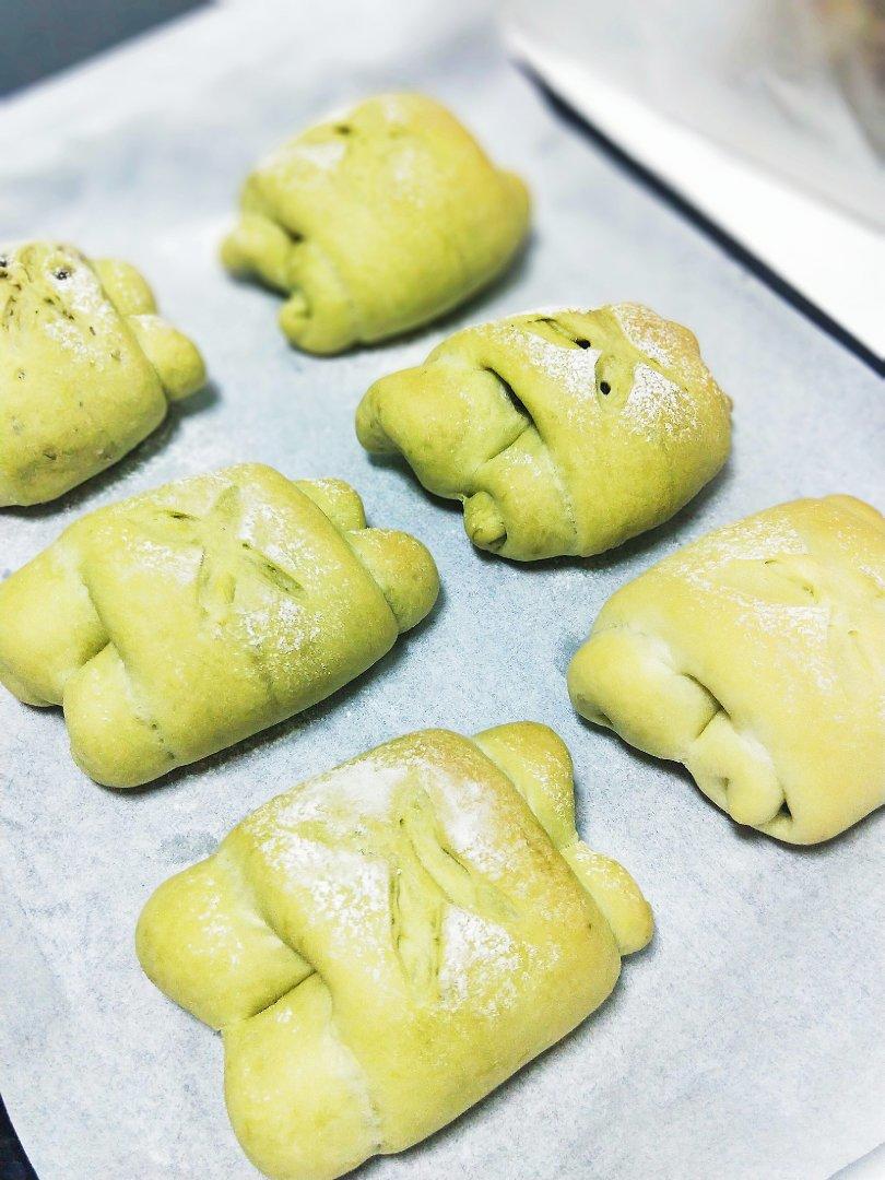 抹茶红豆牛奶卷（超好揉出手套膜的方子）