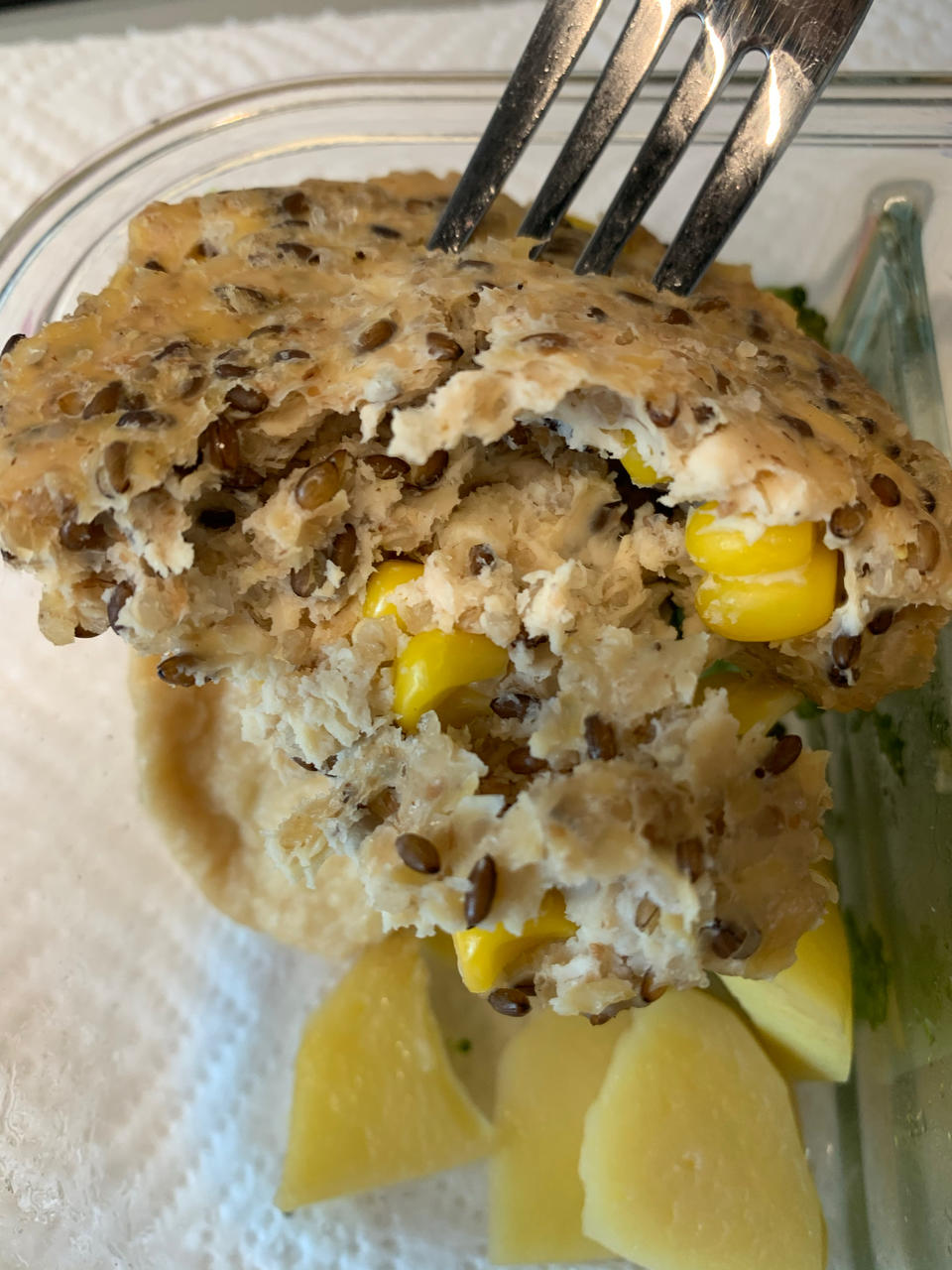 减肥也要好好吃                     低脂又好吃的藜麦鸡肉饼