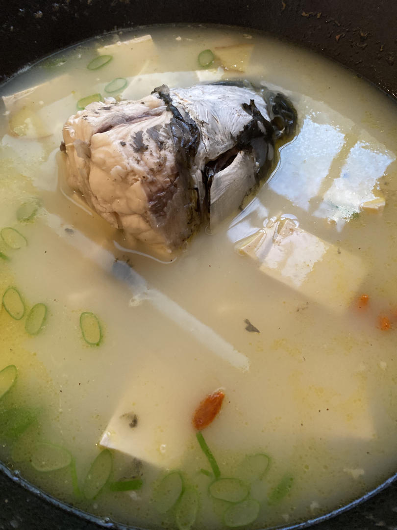 鱼头豆腐汤