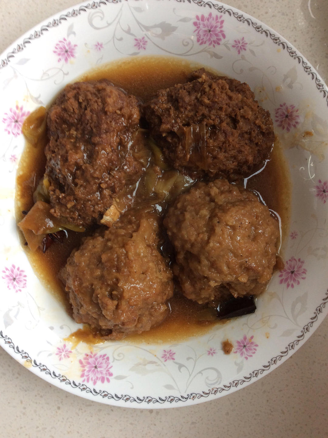 简单的红烧狮子头～拌饭太香了