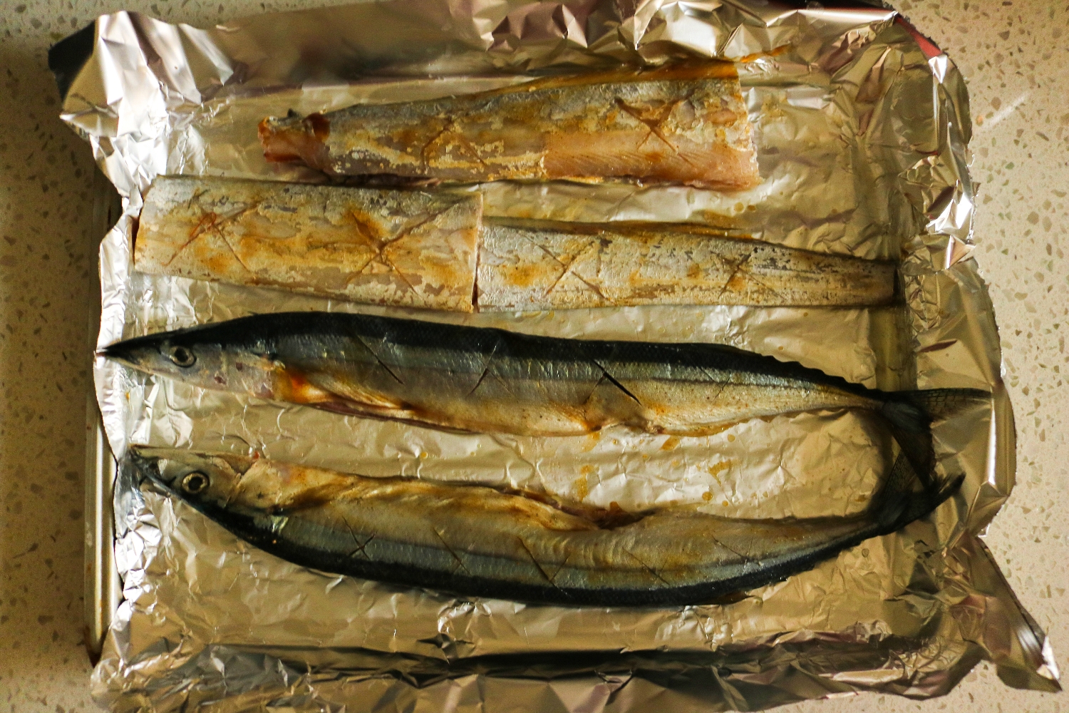 烤秋刀鱼（烤箱版）的做法 步骤3