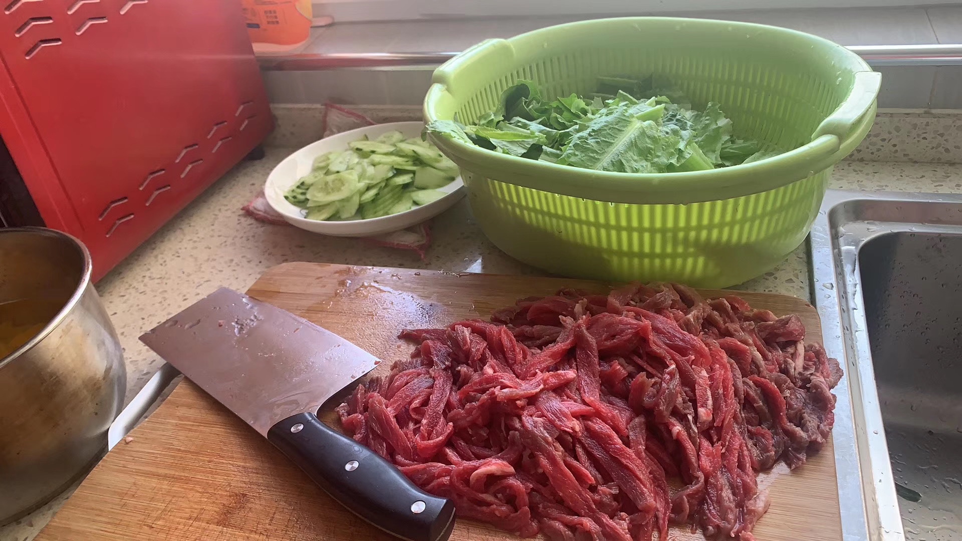 牛肉最香嫩的简单腌制法的做法 步骤2