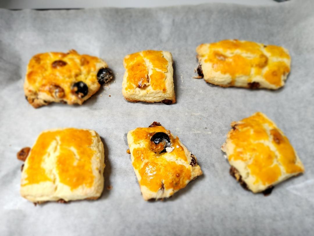 消耗淡奶油的司康