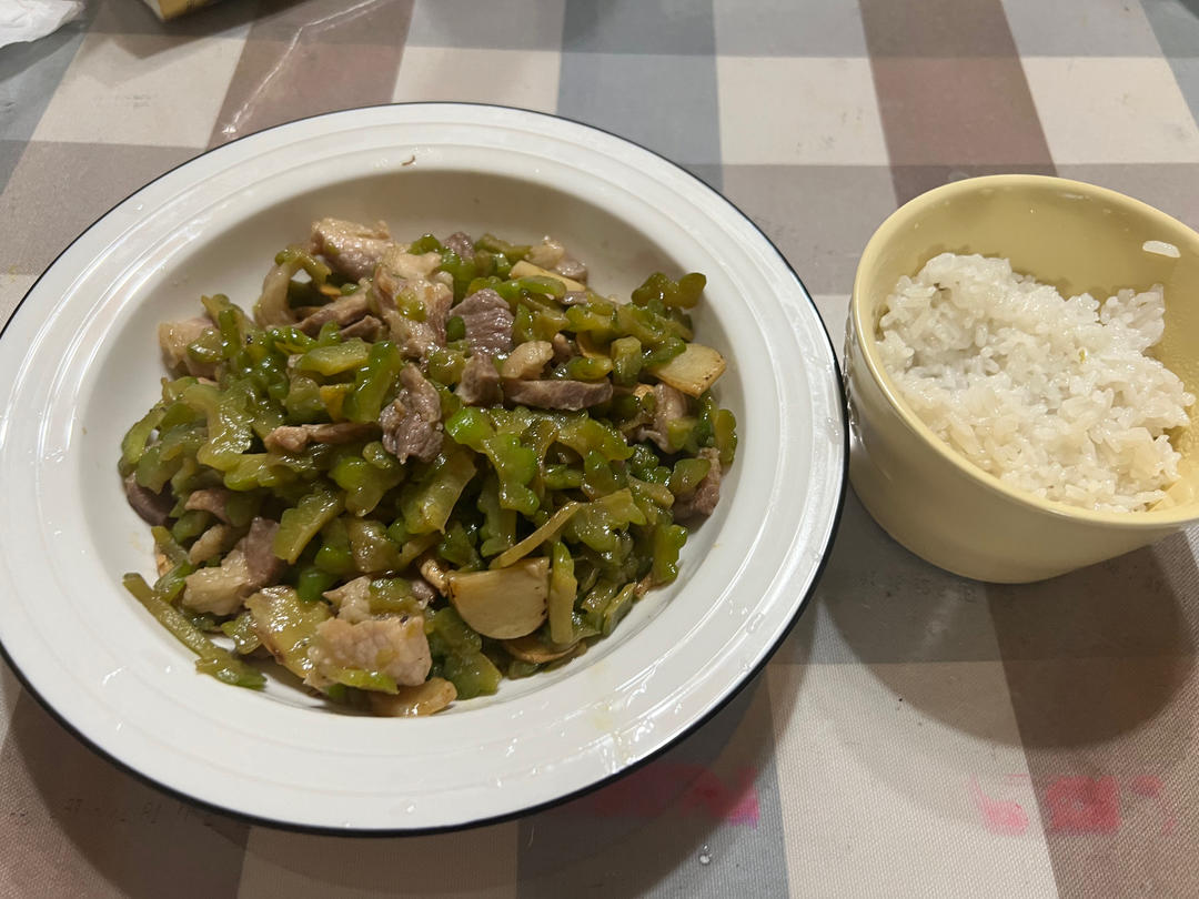 苦瓜炒肉