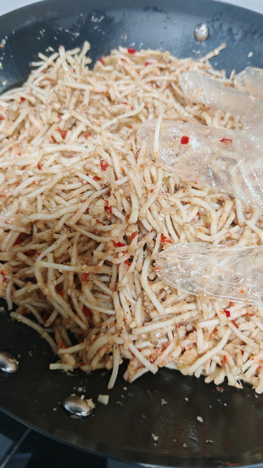 厨师长教你：“凉拌鱼腥草”的家常做法，学会了在家也能做大厨