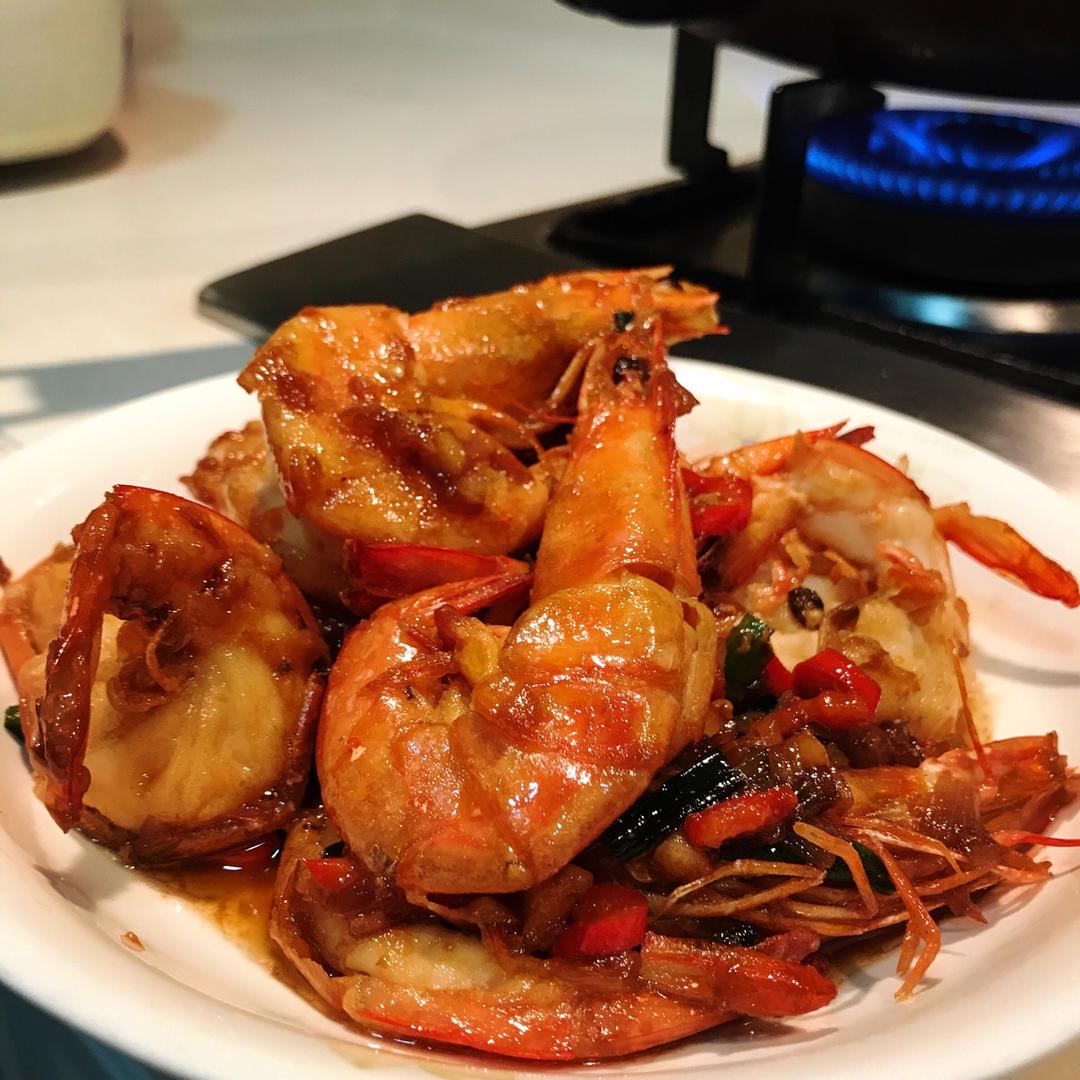 小奶酪妈妈爱小奶酪做的豉油皇焗虾