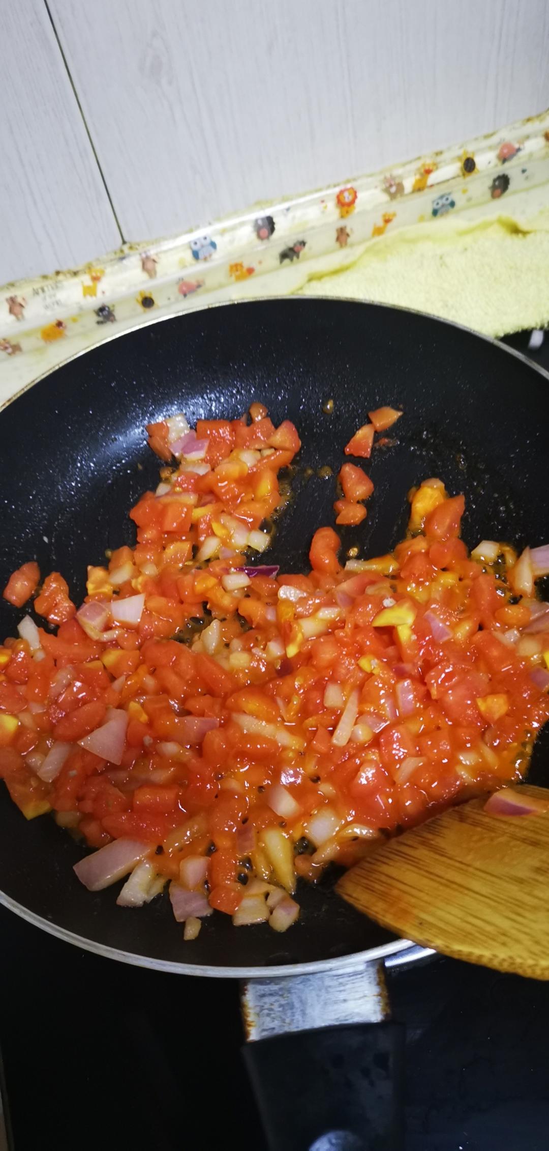 蕃茄肉酱奶酪焗饭