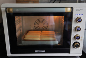 榴莲乳酪面包的做法 步骤8