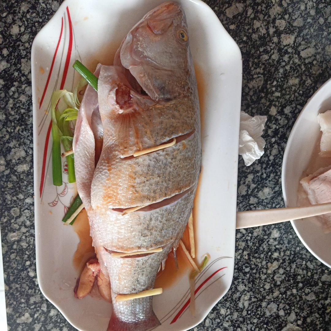清蒸鲈鱼