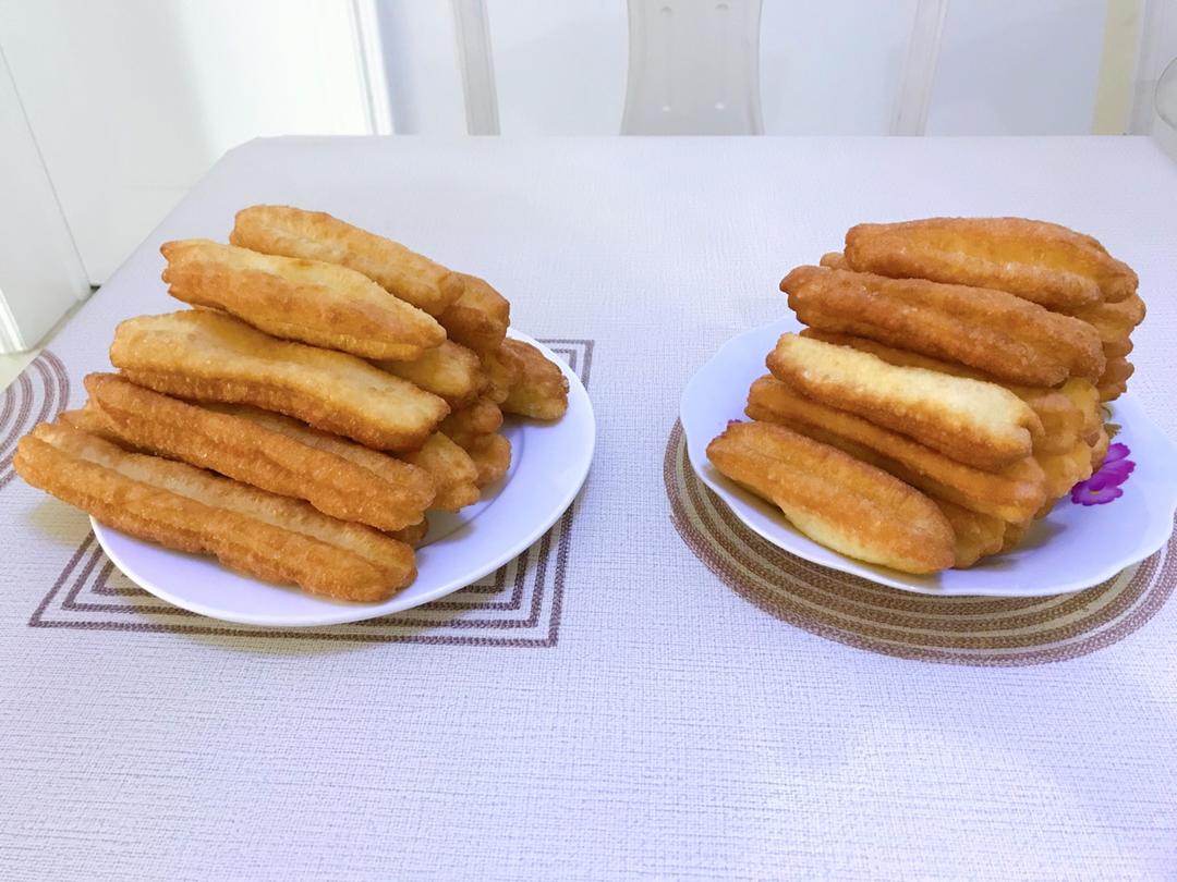 健康美味的家庭自制炸油条-只用酵母一次发酵