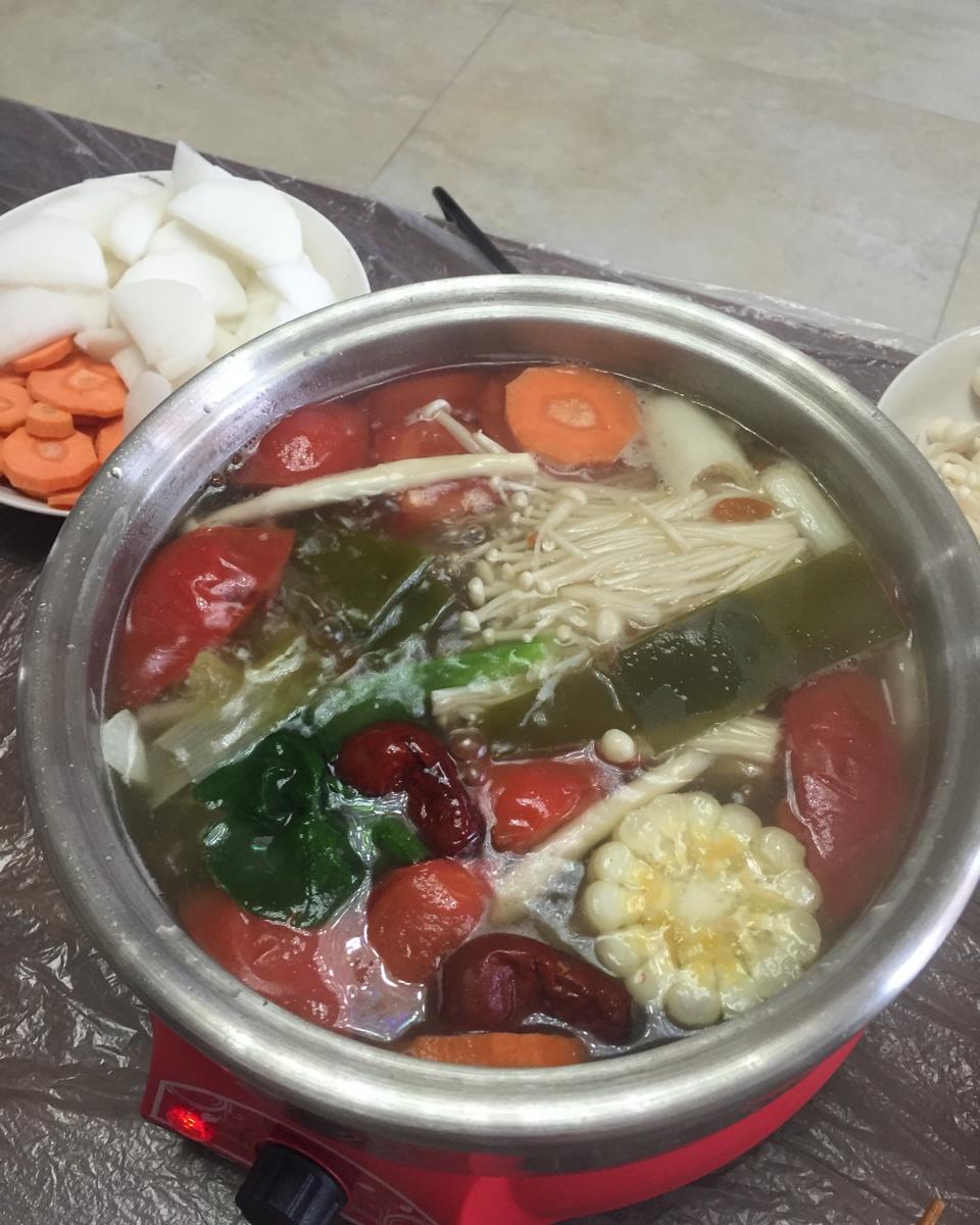 我是一顿有个性的鸡汤&番茄锅火锅🤓