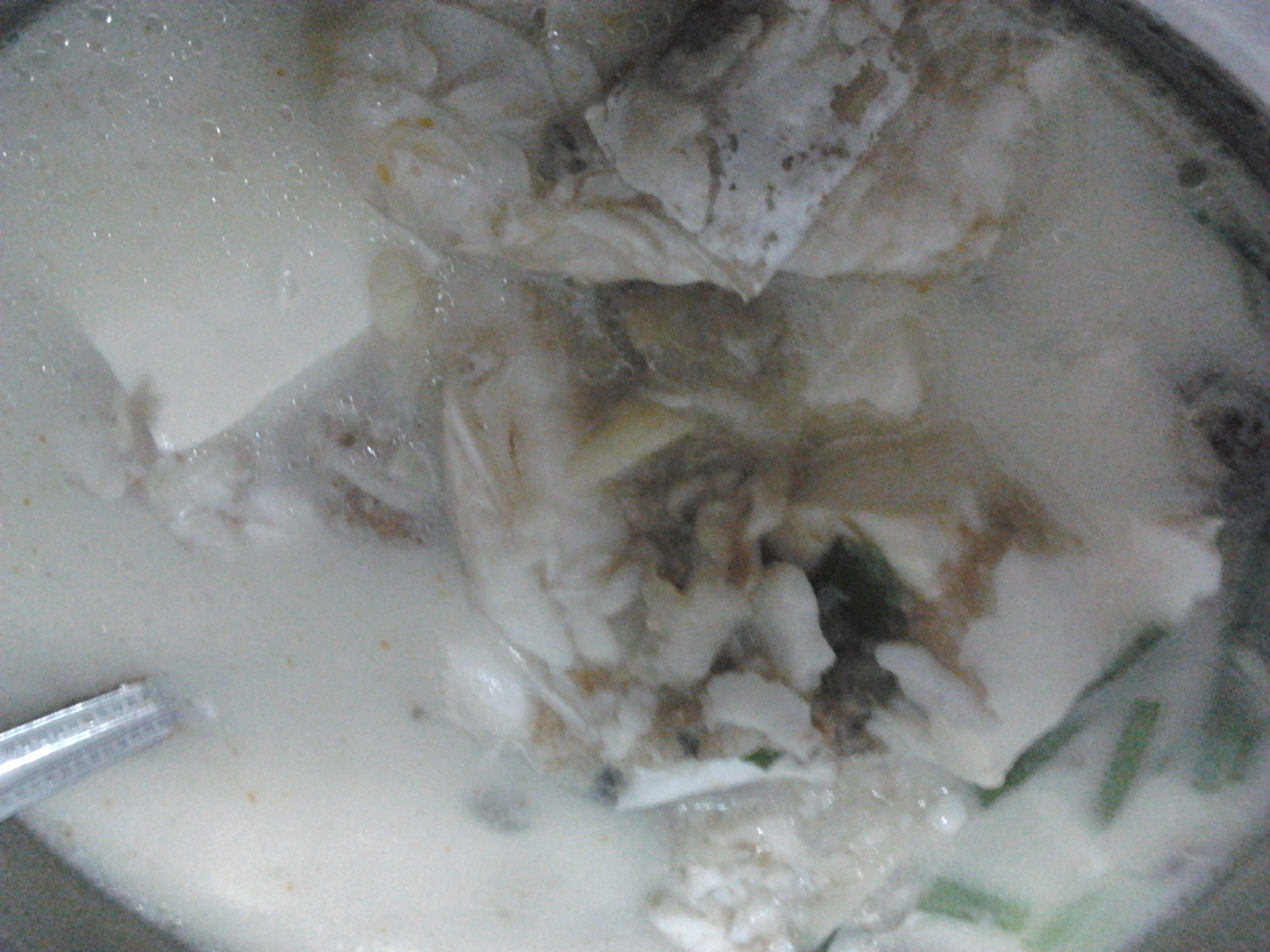 鲫鱼豆腐汤