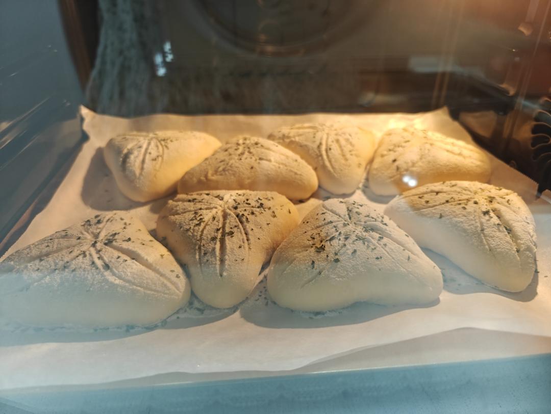 德肠芝士豌豆面包