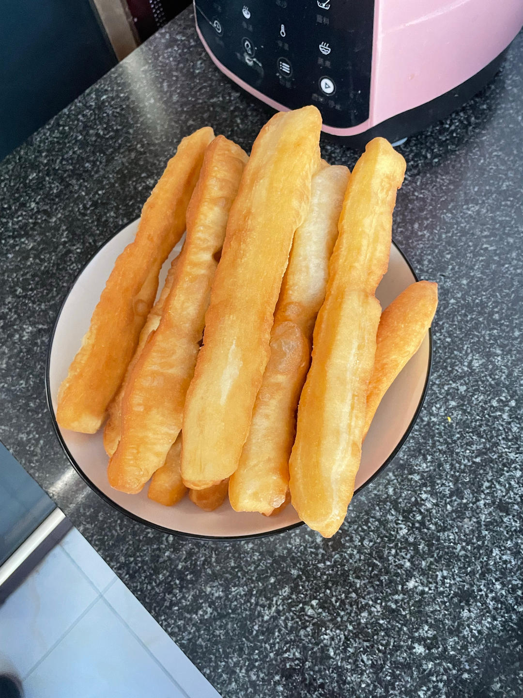 空心酥脆油条