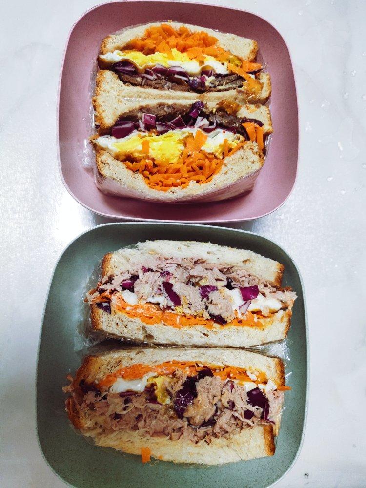 苹果紫甘蓝鸡蛋三明治