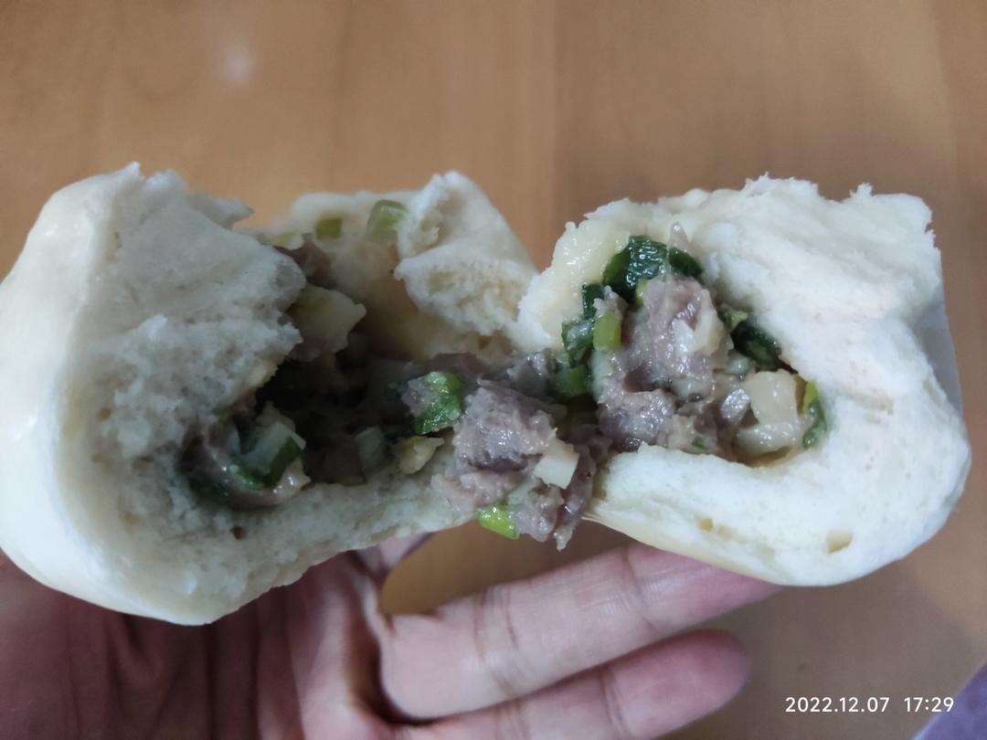 好吃的生肉包子