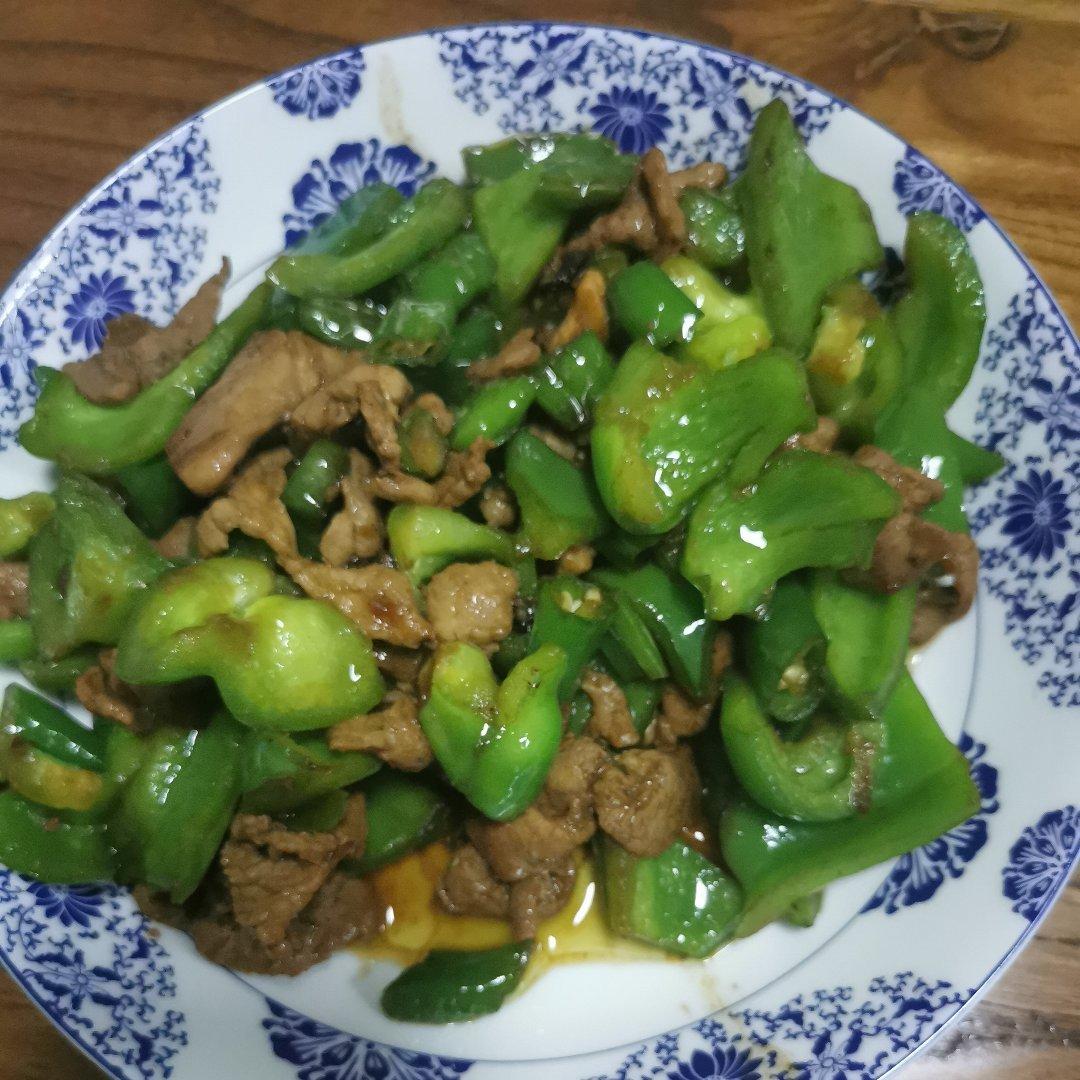 家常菜青椒炒肉