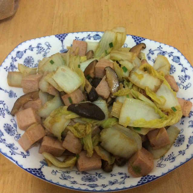 午餐肉炒娃娃菜