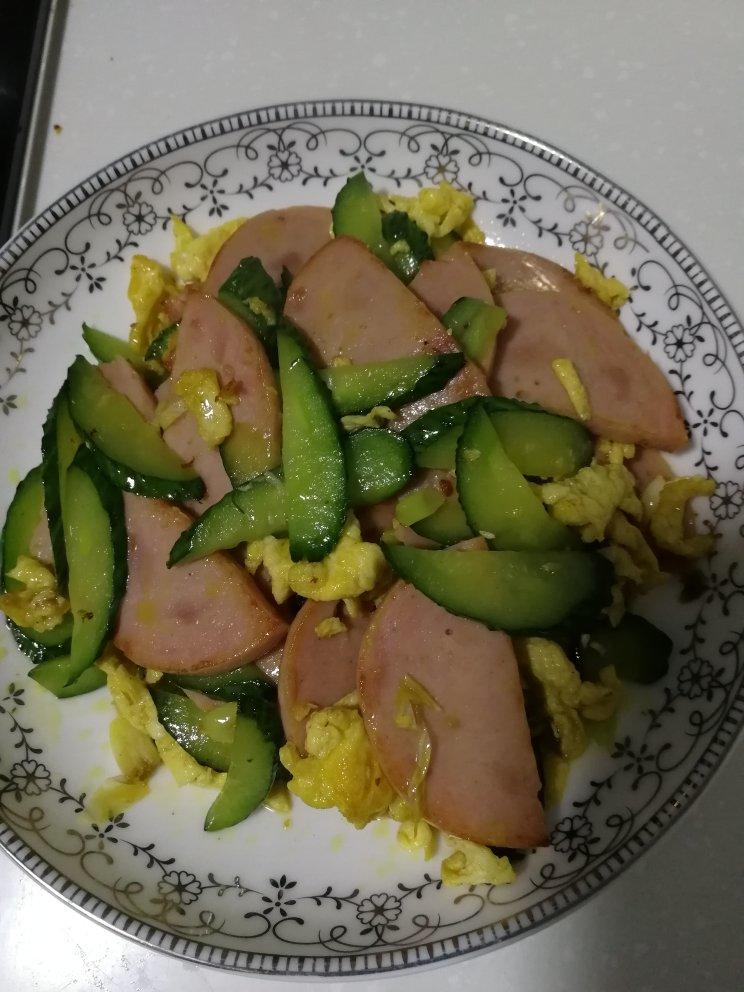火腿肠炒鸡蛋