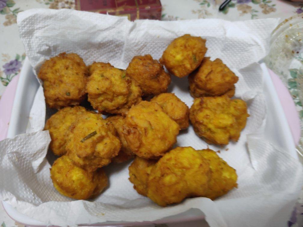 胡萝卜豆腐丸子