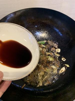 经典粤菜—米饭杀手|豆豉鲮鱼油麦菜的做法 步骤7