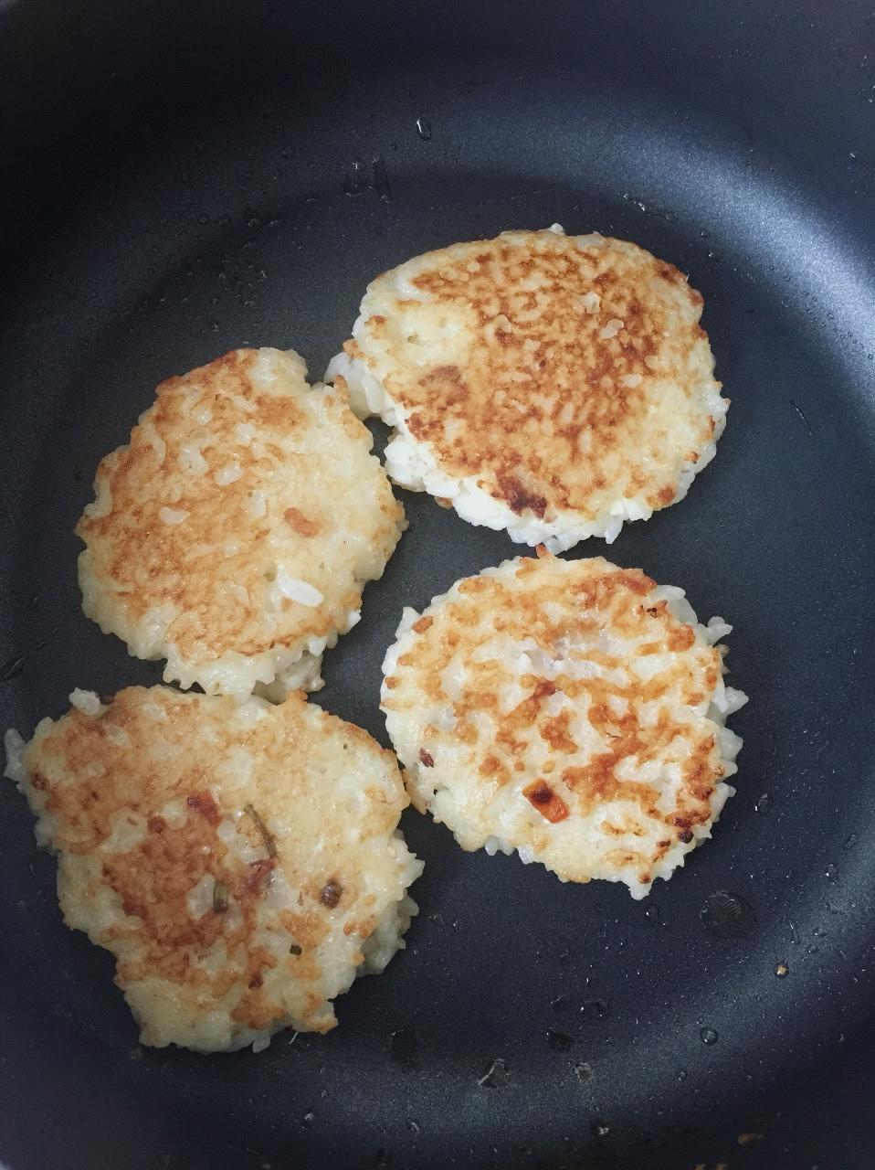 手机用户0550_savg做的鸡蛋米饭饼