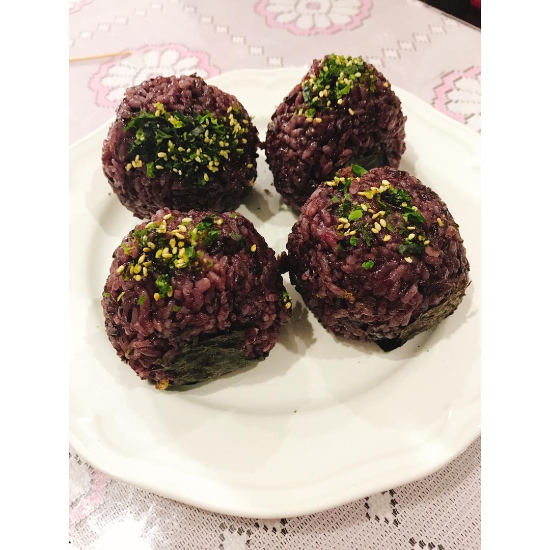 【北京早上好】紫米芝士肉松饭团