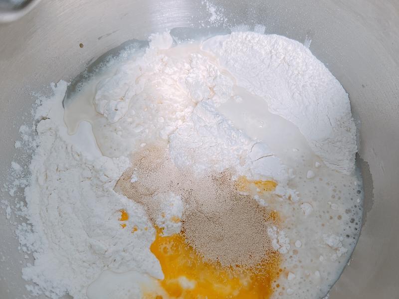 纯奶手撕吐司的做法 步骤1