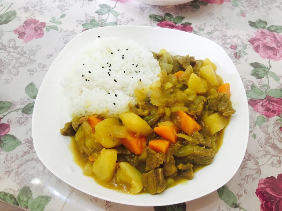 咖喱牛肉