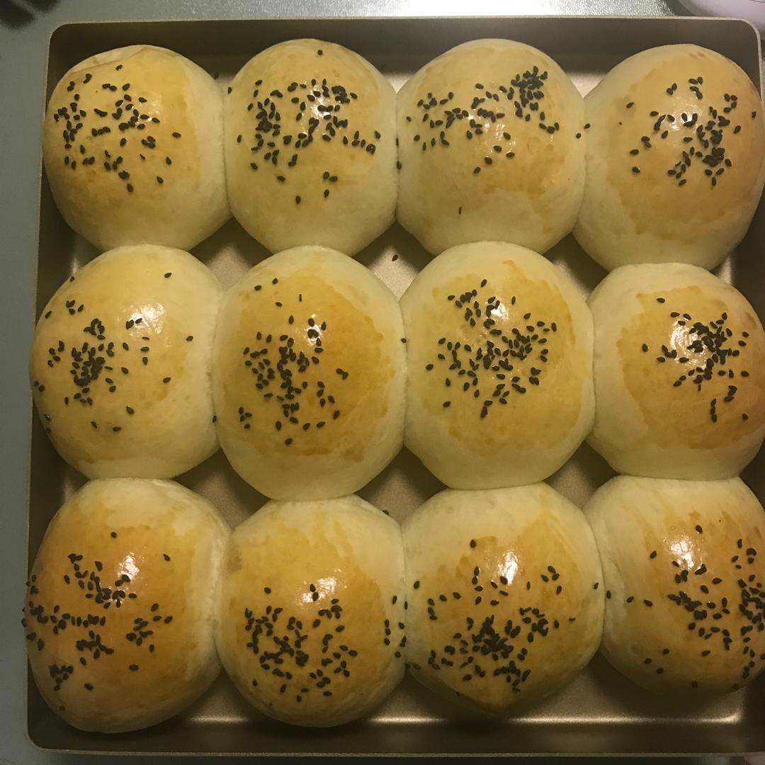 一次性发酵鲜奶油小面包