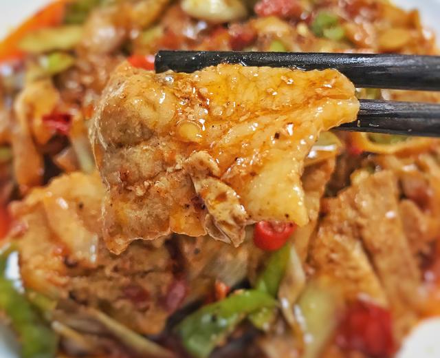 超级下饭米饭扒光光——葱爆五花肉片的做法