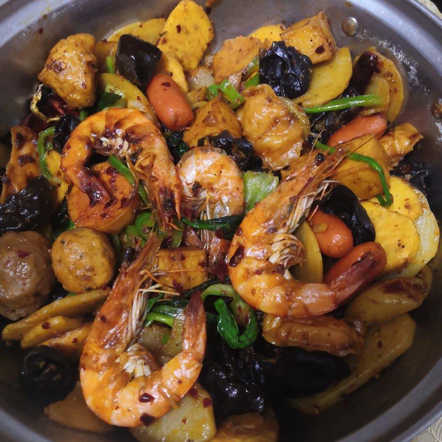 厨师长教你：“麻辣香锅”的正宗做法，看得口水直流 ！