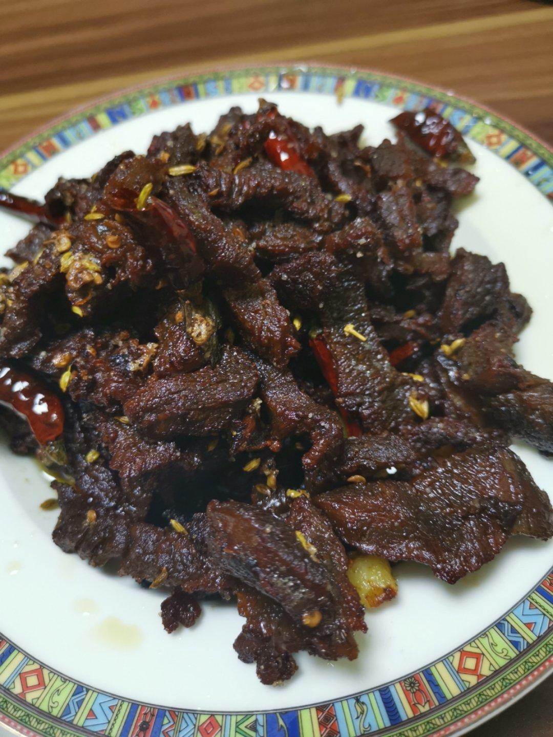 厨师长教你：“香辣牛肉”的自贡做法，看的口水直流