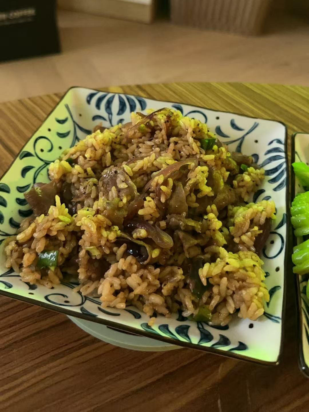 胡椒肥牛饭